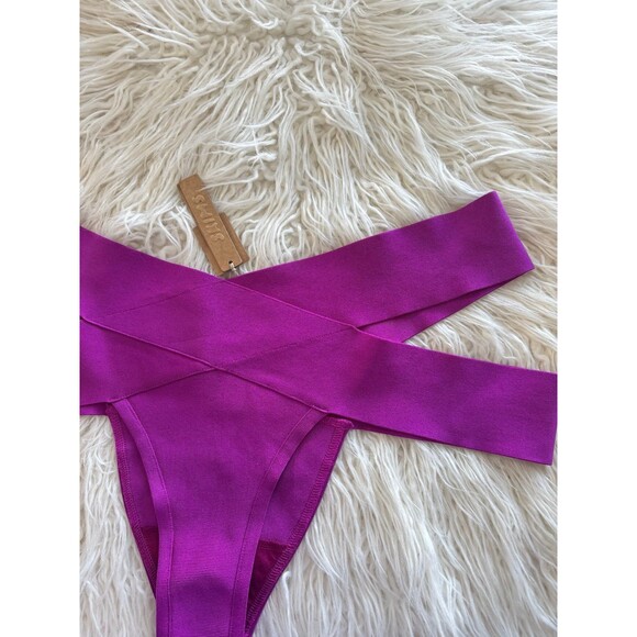 Skims Swim Knit Strappy Bikini Bottom Lollipop Size 3X - Picture 3 of 7